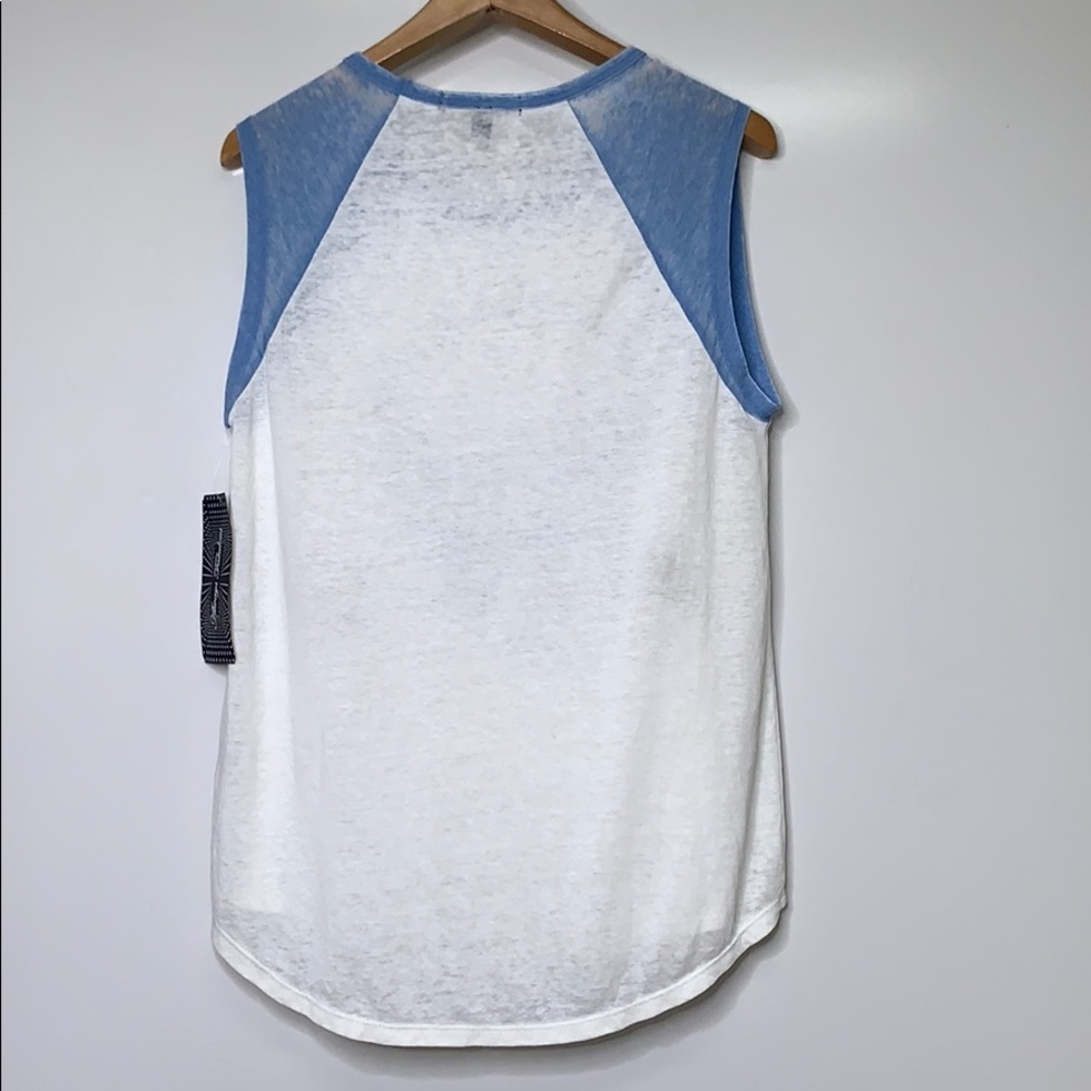 NWTs ALMOST FAMOUS • Fox Music White Blue Tank Tee - Picture 6 of 7